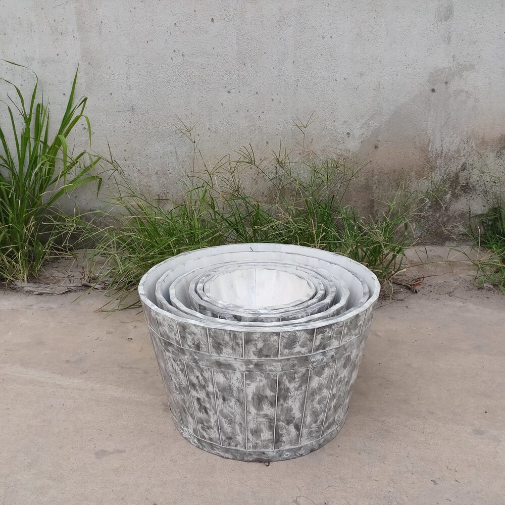 Galvanized Whitewash Planter Set (Nested 3-Size)
